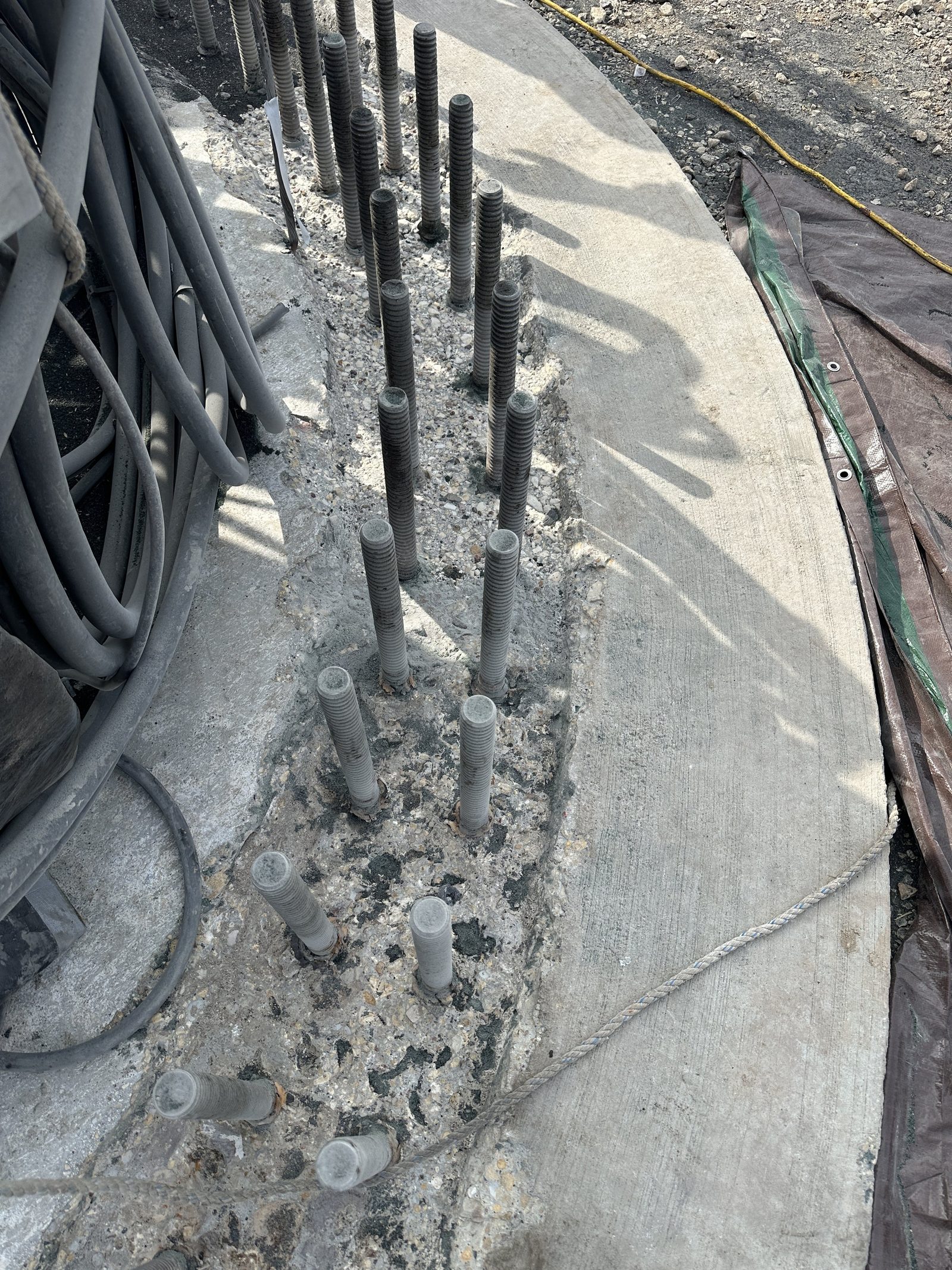 dustless blasting concrete wind turbine.JPG