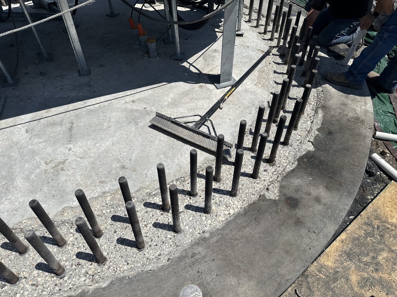 sandblasting concrete wind turbine.JPG